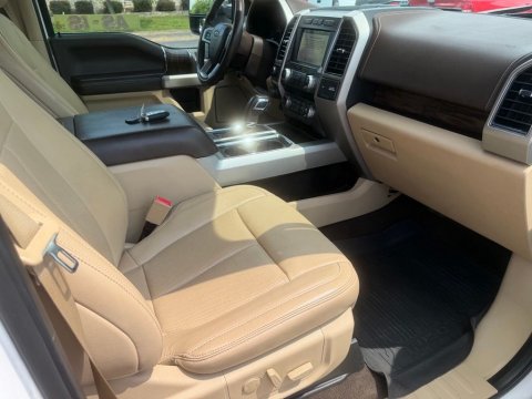 Pre-Owned White Platinum Clearcoat Metallic 2019 Ford F-150 Lariat 4WD - photo 17 - Stock #X2520