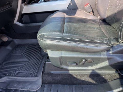 Pre-Owned Magnetic 2019 Ford F-150 Lariat 4WD - photo 13 - Stock #X2583