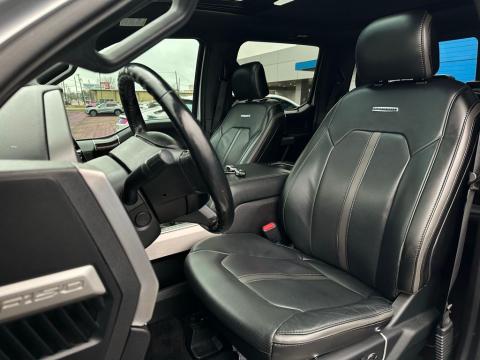 2017 Ford F-150 Platinum