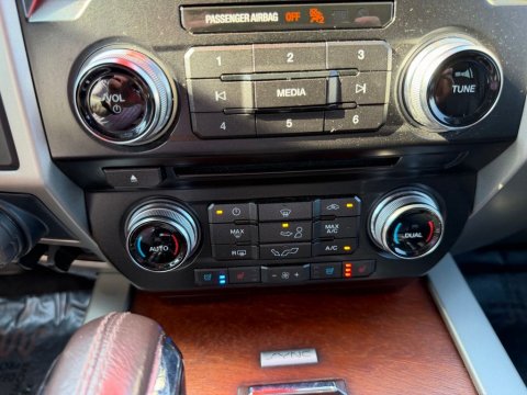 Pre-Owned  2016 Ford F-150 King Ranch 4WD - photo 25 - Stock #X2580