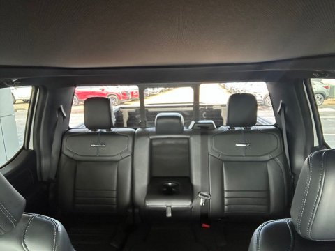Pre-Owned White Metallic 2025 Ford F-150 Platinum 4WD - photo 26 - Stock #260994A