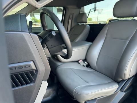 Pre-Owned Oxford White 2018 Ford F-150 XL 4WD - photo 9 - Stock #A1073