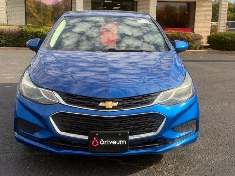 Pre-Owned Kinetic Blue Metallic 2018 Chevrolet Cruze LT FWD - photo 2 - Stock #X2607