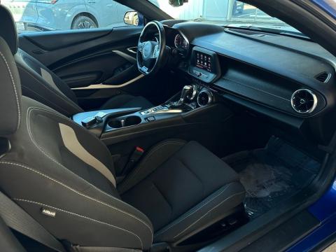 Pre-Owned Riverside Blue Metallic 2021 Chevrolet Camaro 1LT RWD - photo 16 - Stock #260351C