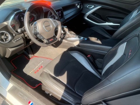 Pre-Owned Summit White 2019 Chevrolet Camaro SS RWD - photo 11 - Stock #X2528