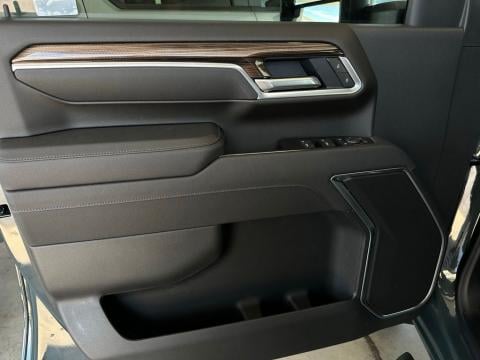 New Cypress Gray 2026 Chevrolet Silverado 2500HD LT 4WD - photo 10 - Stock #260836