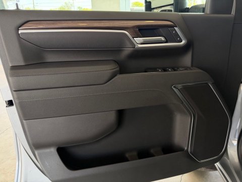 New Sterling Gray Metallic 2026 Chevrolet Silverado 2500HD LT 4WD - photo 24 - Stock #261287