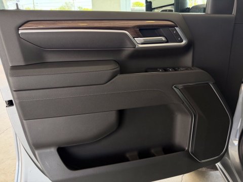New Sterling Gray Metallic 2026 Chevrolet Silverado 2500HD LT 4WD - photo 25 - Stock #261287