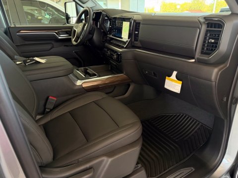 New Sterling Gray Metallic 2026 Chevrolet Silverado 2500HD LT 4WD - photo 16 - Stock #261445