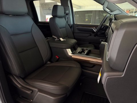 New Sterling Gray Metallic 2026 Chevrolet Silverado 2500HD LT 4WD - photo 17 - Stock #261445