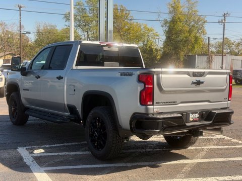 New Sterling Gray Metallic 2026 Chevrolet Silverado 2500HD LT 4WD - photo 9 - Stock #261445