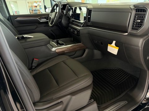 New Black 2026 Chevrolet Silverado 2500HD LT 4WD - photo 15 - Stock #261294