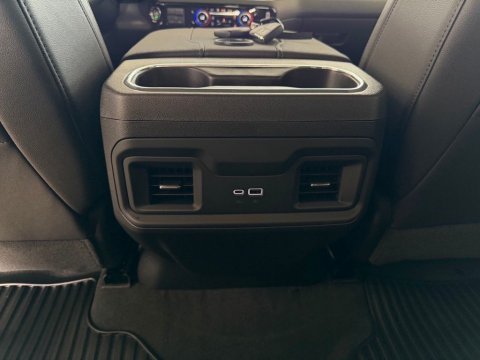 New Black 2026 Chevrolet Silverado 2500HD LT 4WD - photo 21 - Stock #261294