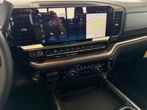 New Black 2026 Chevrolet Silverado 2500HD LT 4WD - photo 23 - Stock #261294