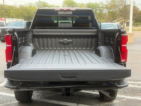 New Black 2026 Chevrolet Silverado 2500HD LT 4WD - photo 6 - Stock #261294