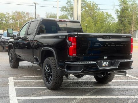 New Black 2026 Chevrolet Silverado 2500HD LT 4WD - photo 8 - Stock #261294