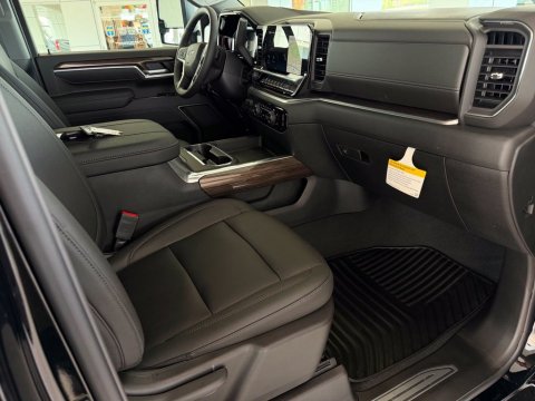 New Black 2026 Chevrolet Silverado 2500HD LT 4WD - photo 16 - Stock #261294