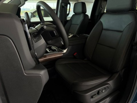 New Lakeshore Blue Metallic 2026 Chevrolet Silverado 2500HD LT 4WD - photo 12 - Stock #261291