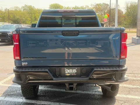 New Lakeshore Blue Metallic 2026 Chevrolet Silverado 2500HD LT 4WD - photo 5 - Stock #261291