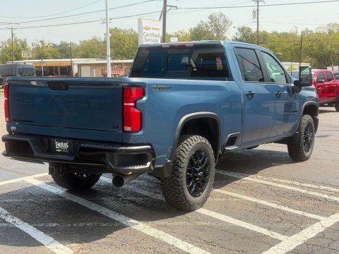 New Lakeshore Blue Metallic 2026 Chevrolet Silverado 2500HD LT 4WD - photo 7 - Stock #261291