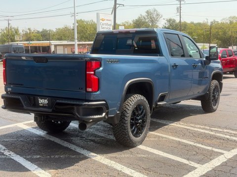 New Lakeshore Blue Metallic 2026 Chevrolet Silverado 2500HD LT 4WD - photo 8 - Stock #261291