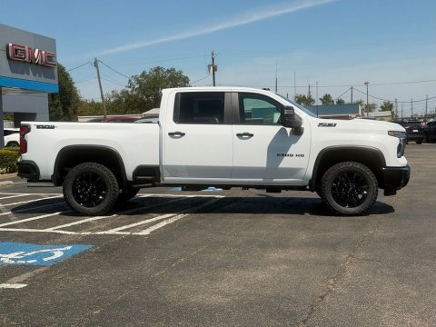 New Summit White 2026 Chevrolet Silverado 2500HD LT 4WD - photo 4 - Stock #261284