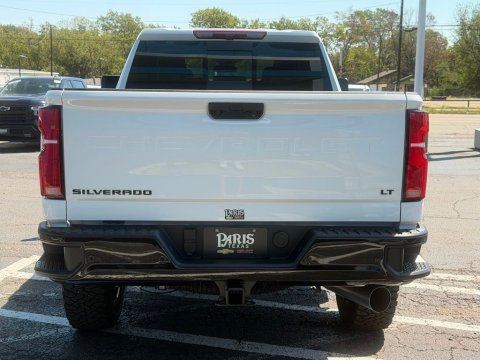 New Summit White 2026 Chevrolet Silverado 2500HD LT 4WD - photo 5 - Stock #261284