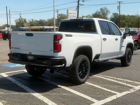 New Summit White 2026 Chevrolet Silverado 2500HD LT 4WD - photo 7 - Stock #261284