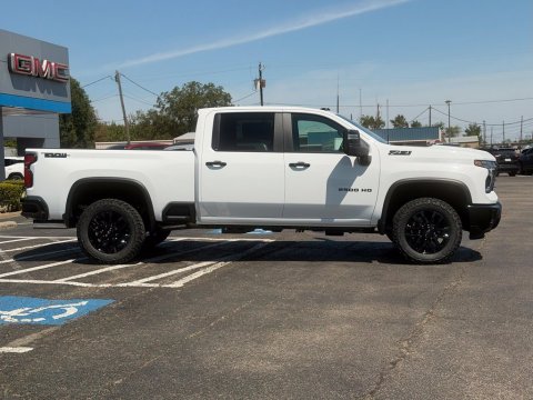 New Summit White 2026 Chevrolet Silverado 2500HD LT 4WD - photo 5 - Stock #261284