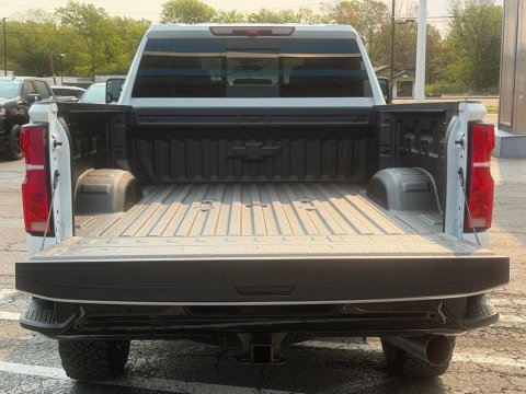 New Summit White 2026 Chevrolet Silverado 2500HD LT 4WD - photo 6 - Stock #261286