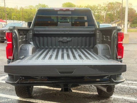 New Cypress Gray 2026 Chevrolet Silverado 2500HD LT 4WD - photo 6 - Stock #261285