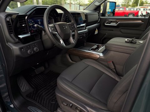New Cypress Gray 2026 Chevrolet Silverado 2500HD LT 4WD - photo 10 - Stock #261285