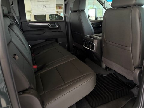 New Cypress Gray 2026 Chevrolet Silverado 2500HD LTZ 4WD - photo 17 - Stock #261303