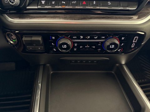 New Cypress Gray 2026 Chevrolet Silverado 2500HD LTZ 4WD - photo 24 - Stock #261303