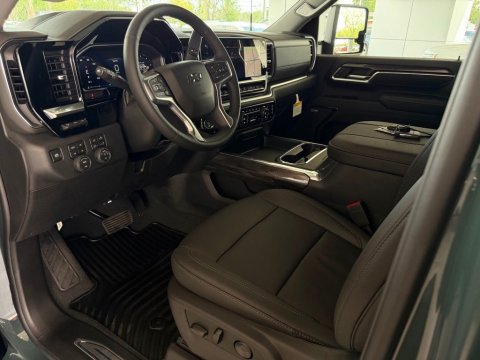 New Cypress Gray 2026 Chevrolet Silverado 2500HD LTZ 4WD - photo 9 - Stock #261303