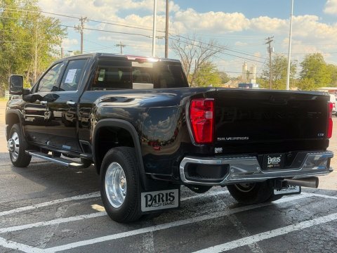 Certified Pre-Owned Black 2026 Chevrolet Silverado 3500HD LTZ 4WD - photo 9 - Stock #260899B