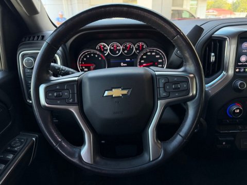 Pre-Owned Red Hot 2022 Chevrolet Silverado 2500HD LT 4WD - photo 19 - Stock #A1092