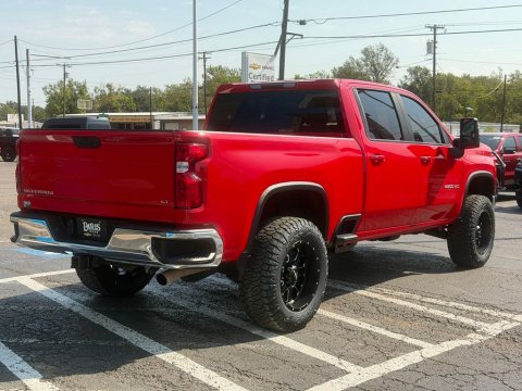Pre-Owned Red Hot 2022 Chevrolet Silverado 2500HD LT 4WD - photo 7 - Stock #A1092
