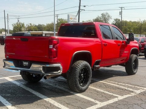 Pre-Owned Red Hot 2022 Chevrolet Silverado 2500HD LT 4WD - photo 8 - Stock #A1092