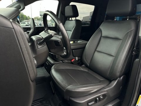 Pre-Owned Mosaic Black Metallic 2022 Chevrolet Silverado 2500HD LTZ 4WD - photo 13 - Stock #260956A
