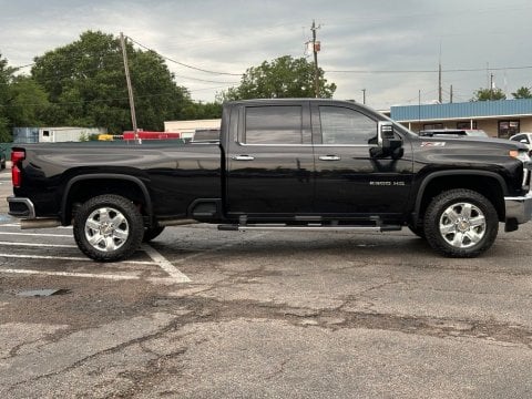 Pre-Owned Mosaic Black Metallic 2022 Chevrolet Silverado 2500HD LTZ 4WD - photo 4 - Stock #260956A