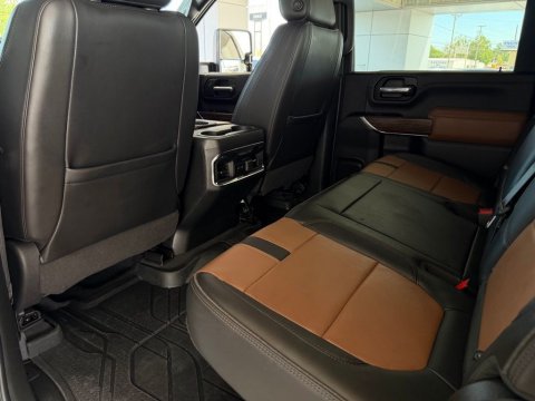 Pre-Owned Summit White 2022 Chevrolet Silverado 2500HD High Country 4WD - photo 15 - Stock #261288A