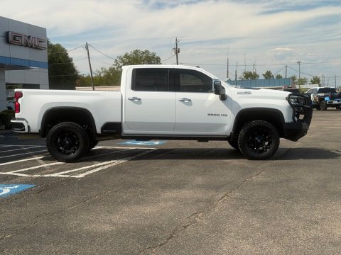 Pre-Owned Summit White 2022 Chevrolet Silverado 2500HD High Country 4WD - photo 4 - Stock #261288A