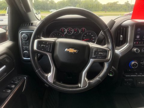 Pre-Owned Cherry Red Tintcoat 2022 Chevrolet Silverado 3500HD LT 4WD - photo 20 - Stock #X2521