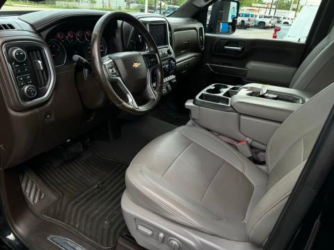 Pre-Owned Mosaic Black Metallic 2022 Chevrolet Silverado 3500HD LTZ 4WD - photo 10 - Stock #A1068