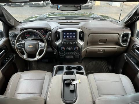 Pre-Owned Mosaic Black Metallic 2022 Chevrolet Silverado 3500HD LTZ 4WD - photo 20 - Stock #A1068