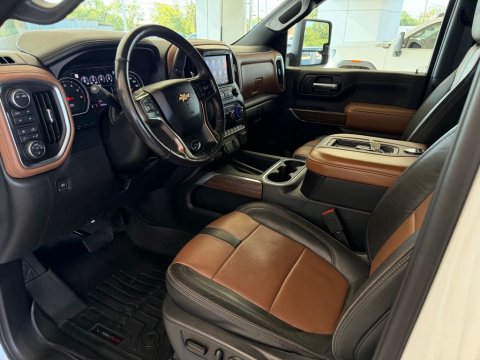 Pre-Owned Iridescent Pearl Tricoat 2020 Chevrolet Silverado 3500HD High Country 4WD - photo 10 - Stock #261062B