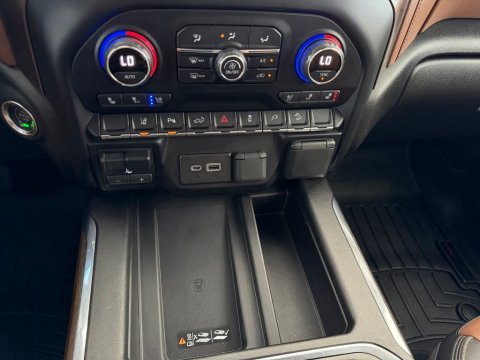 Pre-Owned Iridescent Pearl Tricoat 2020 Chevrolet Silverado 3500HD High Country 4WD - photo 25 - Stock #261062B