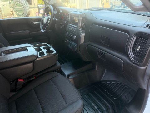 Pre-Owned Summit White 2025 Chevrolet Silverado 2500HD Work Truck 4WD - photo 13 - Stock #261050A