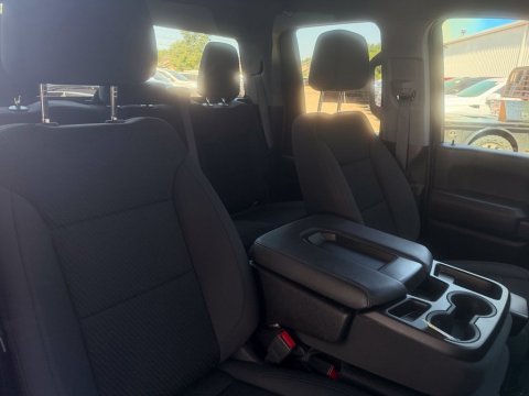 Pre-Owned Summit White 2025 Chevrolet Silverado 2500HD Work Truck 4WD - photo 16 - Stock #261050A